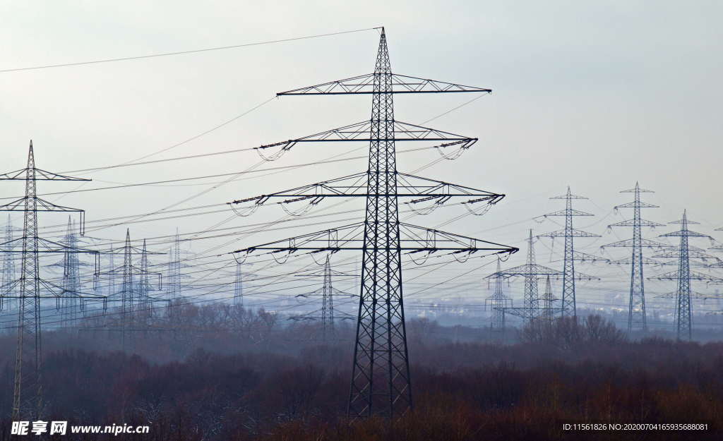 高压电塔
