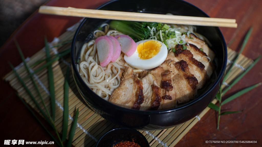 面条 米粉 美食