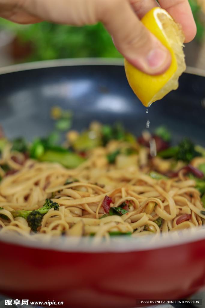 面条 米粉 美食