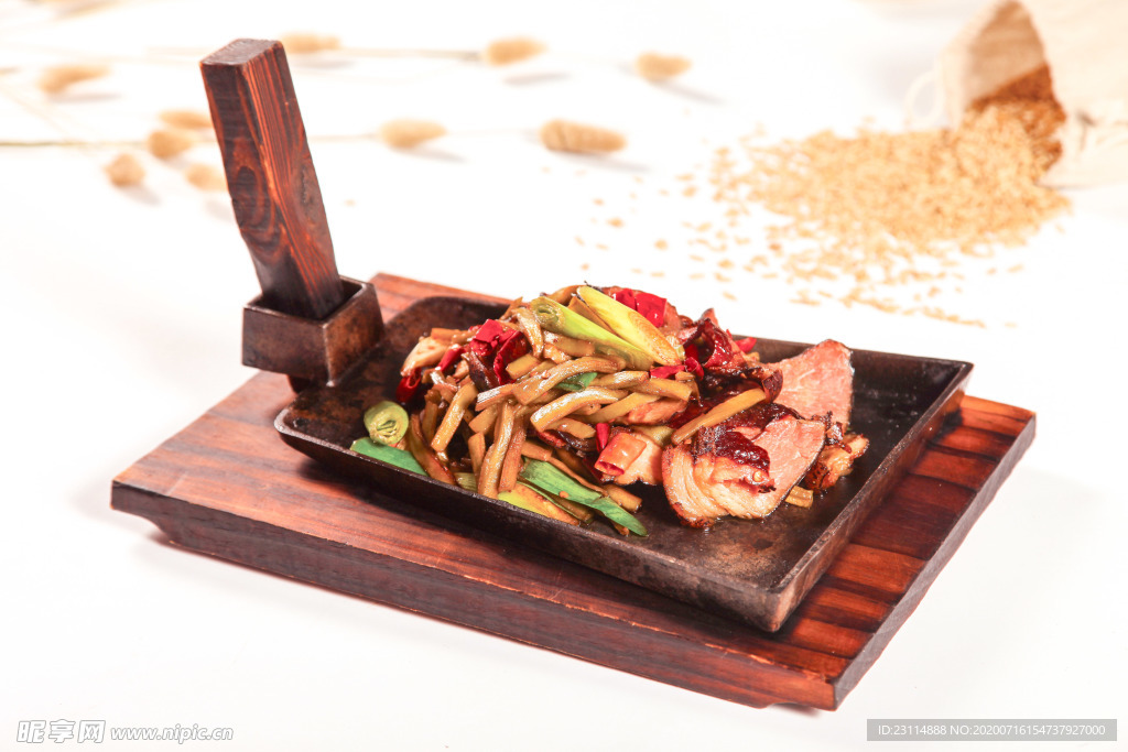 铁板贡菜炒腊肉