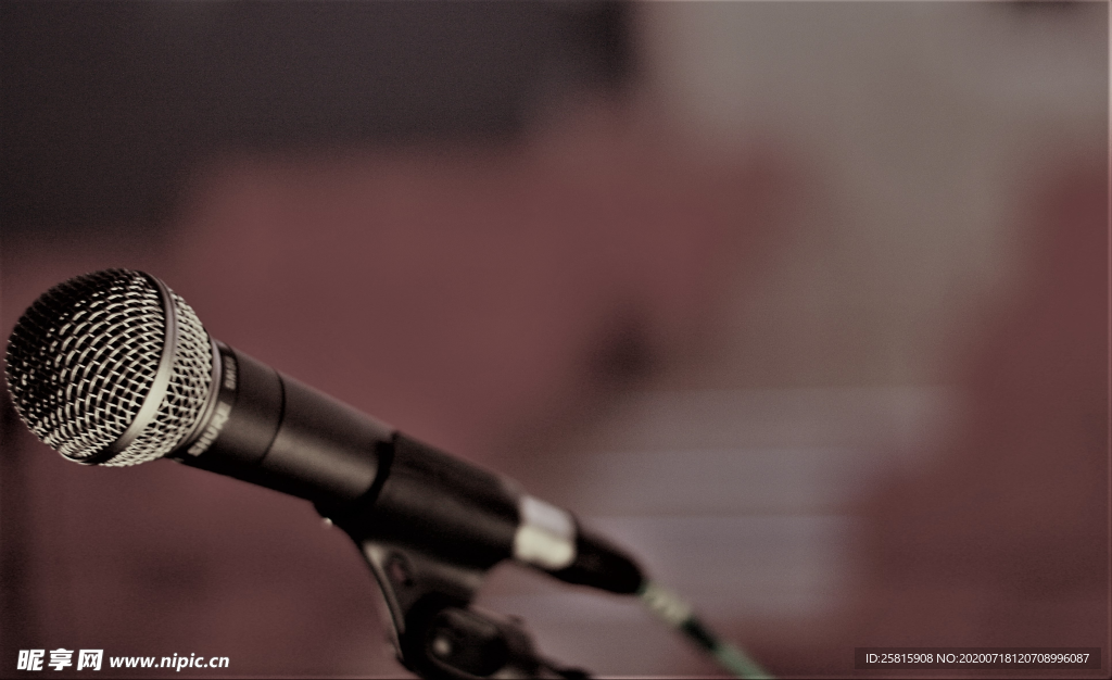 麦克风