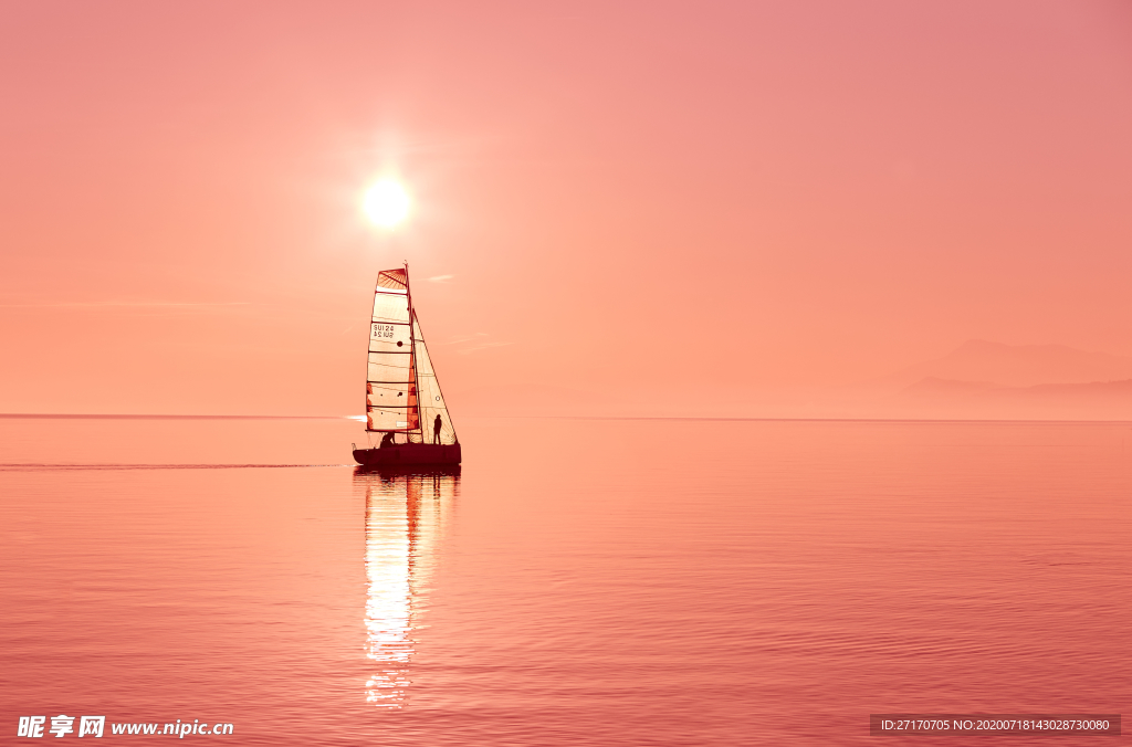 黄昏的帆船屏幕设计素材