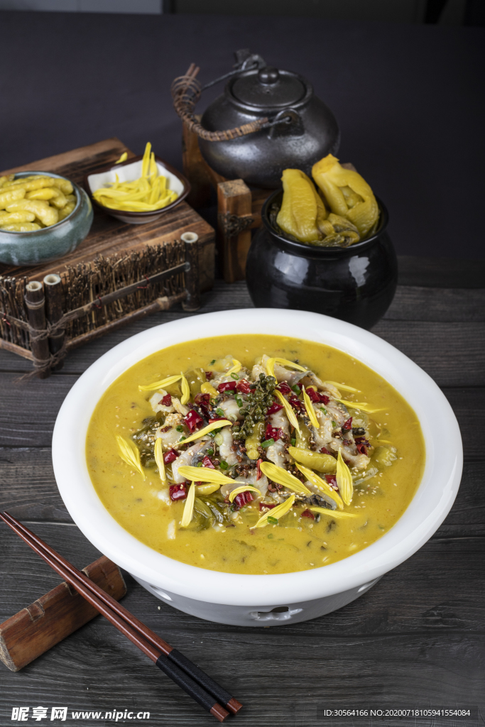 酸汤肥牛美食食材背景素材