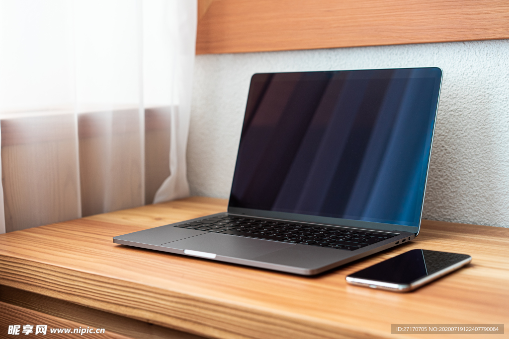 苹果笔记本电脑