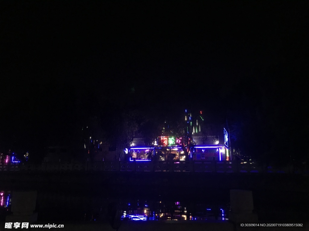 乡村夜景
