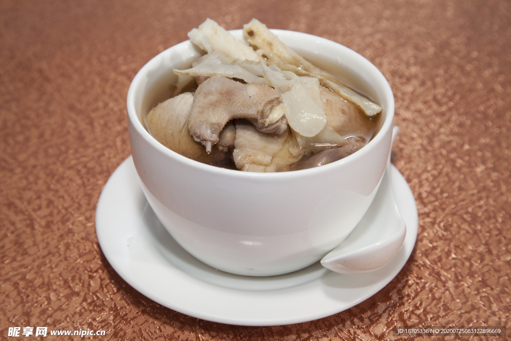 沙参玉竹炖水鸭