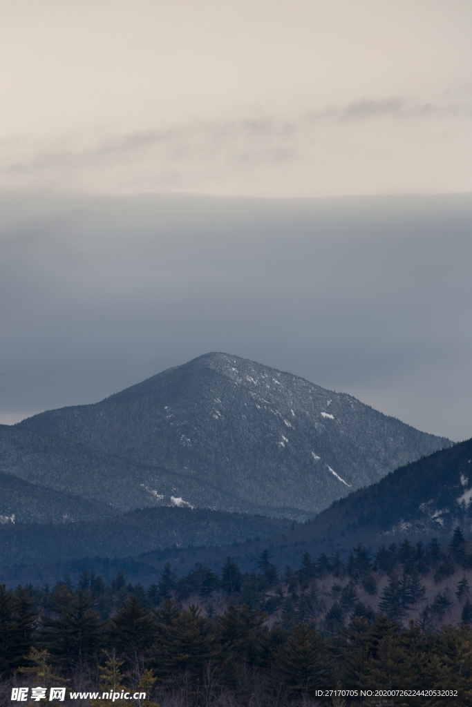 手机壁纸苍山背景
