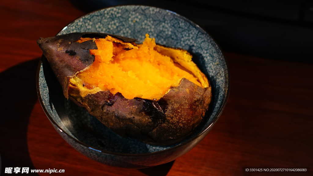 烤红薯图片