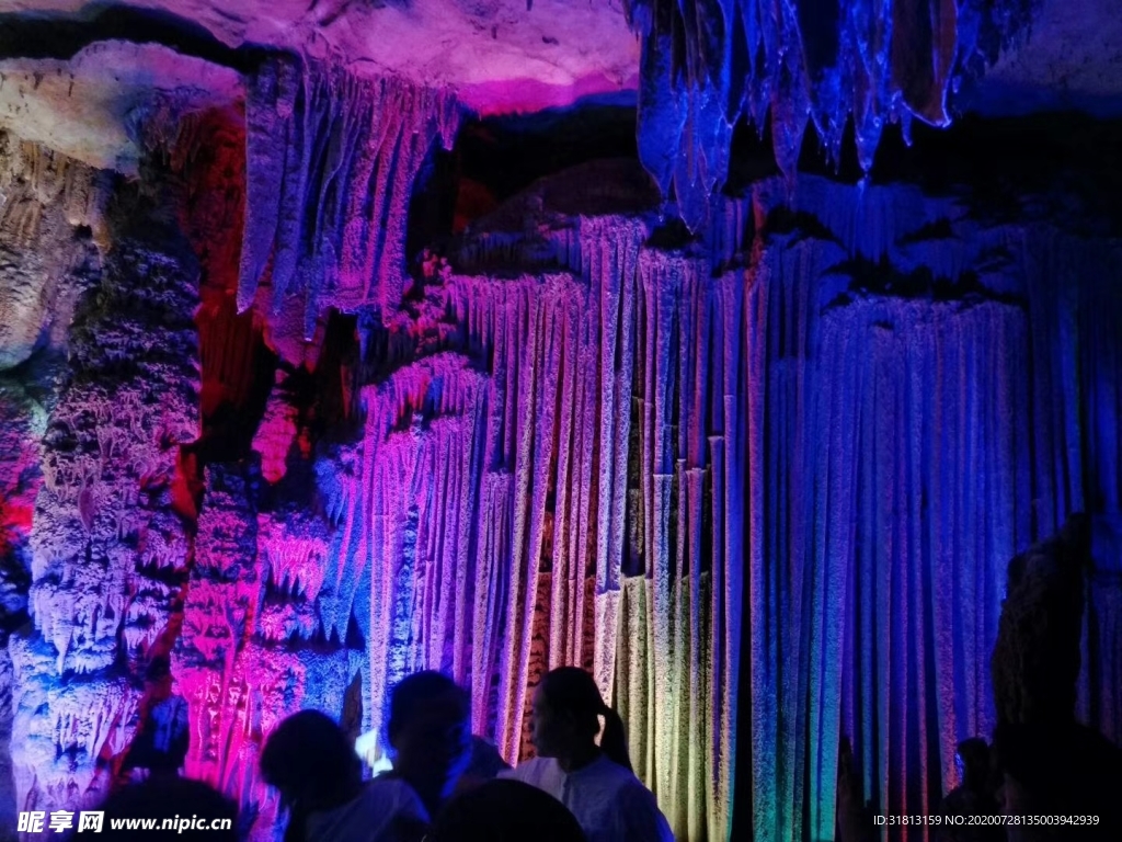 桂林阳朔莲花溶洞