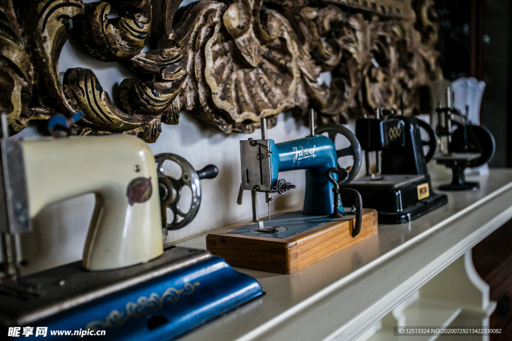缝纫机