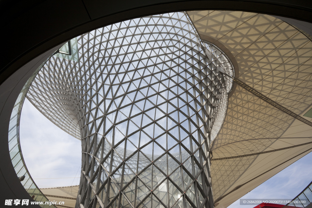 现代建筑 科幻建筑 玻璃幕墙