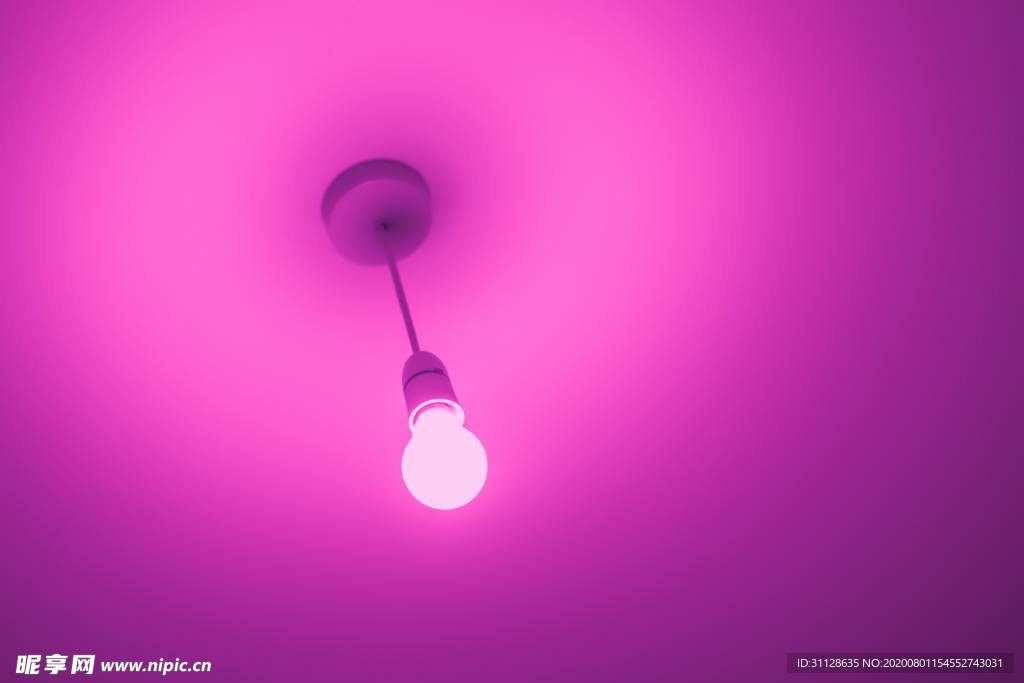 紫色灯光