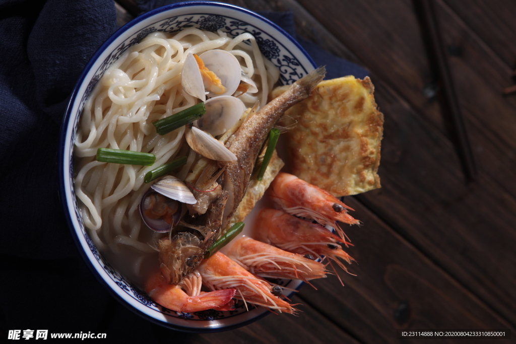 江浙招牌三鲜面