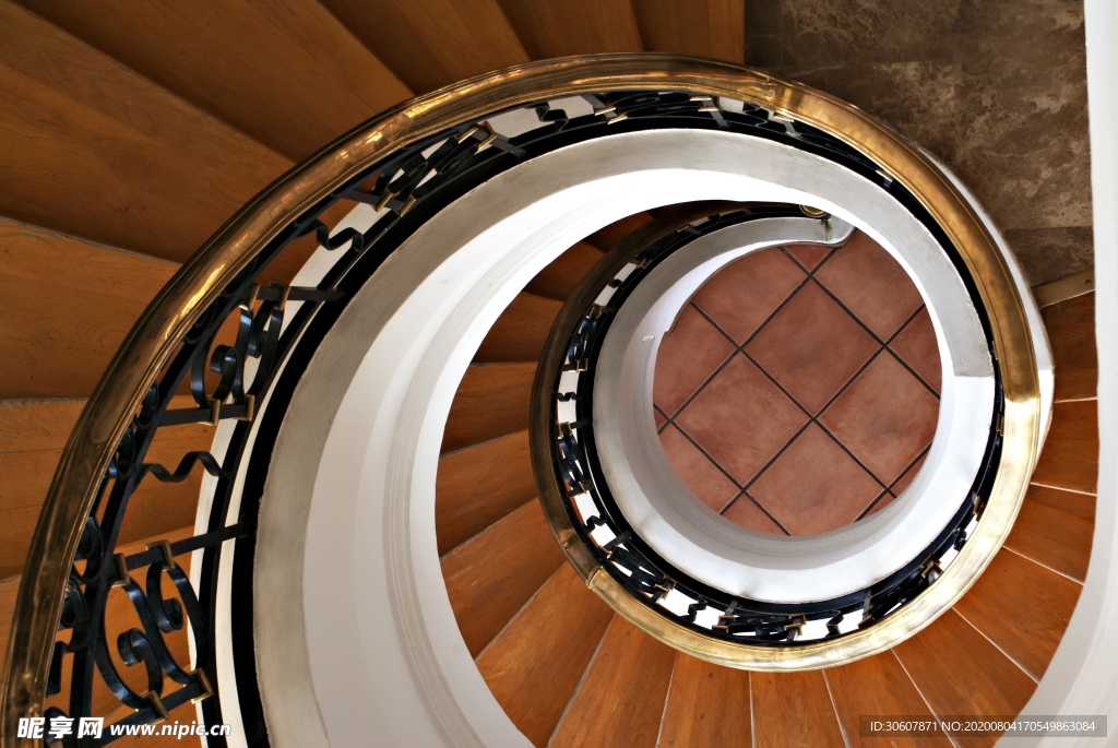 旋转楼梯