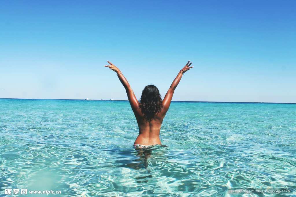 海滩 女子 游泳 图片