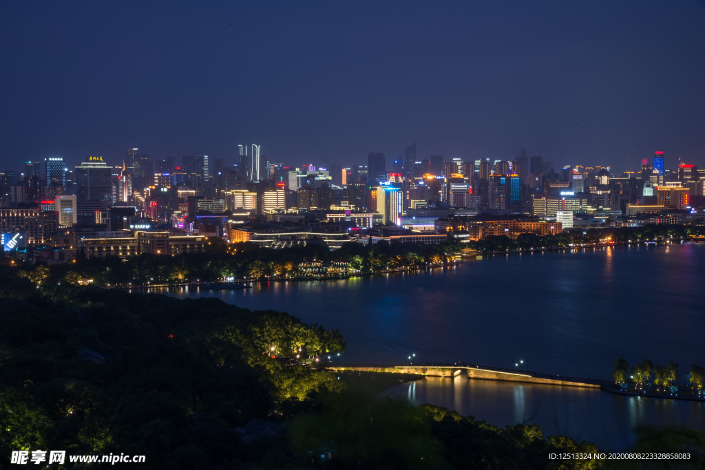 西湖