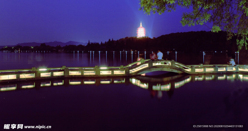西湖夜景
