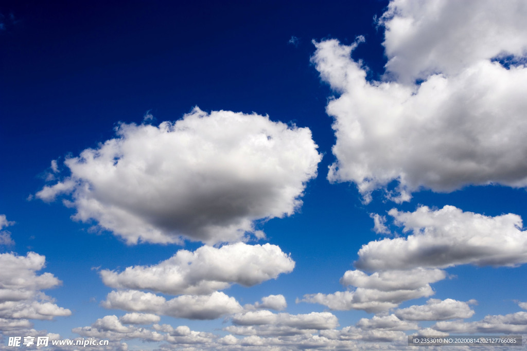 蓝天白云