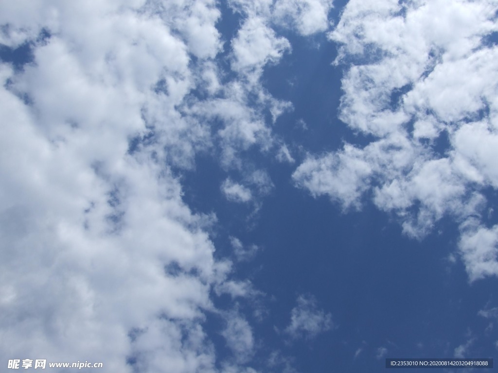 蓝天白云