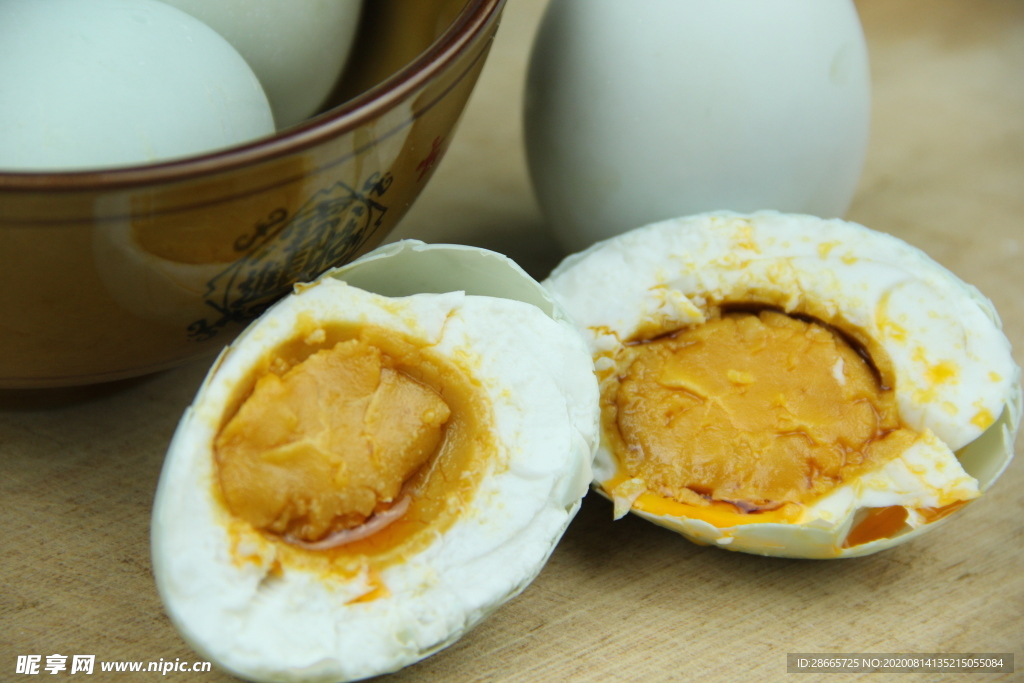 海鸭蛋蛋黄流油鸭蛋