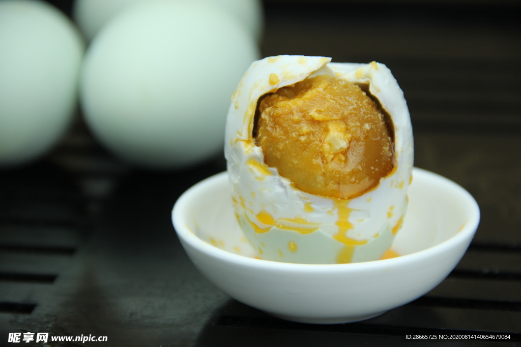 海鸭蛋蛋黄流油鸭蛋