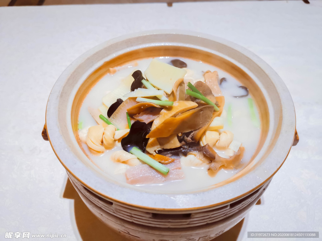 热菜 河蚌咸肉千张节