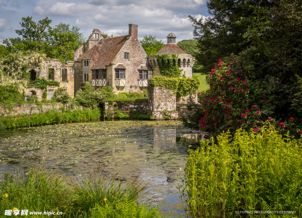 中世纪田园风景摄影图