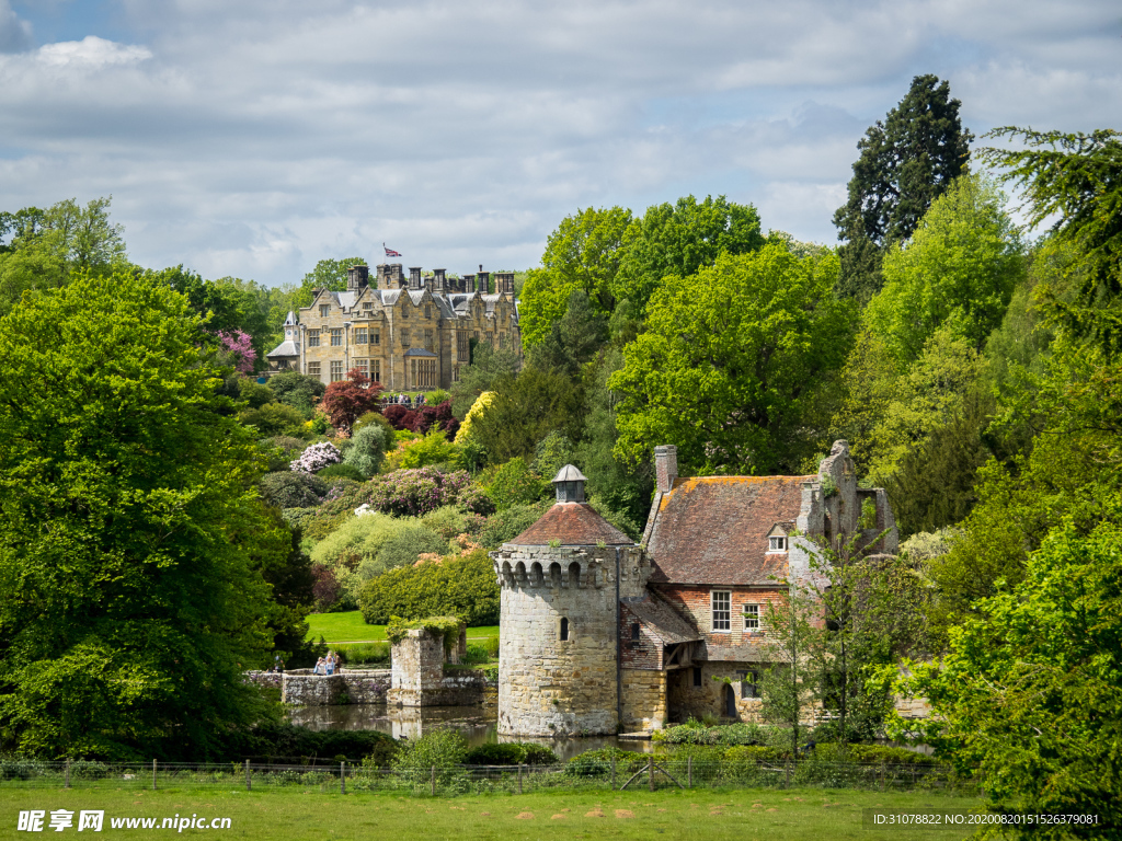 中世纪田园风景摄影图