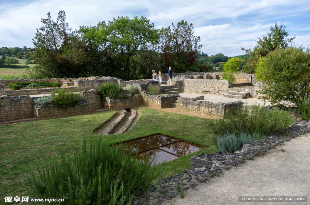 中世纪田园风景摄影图