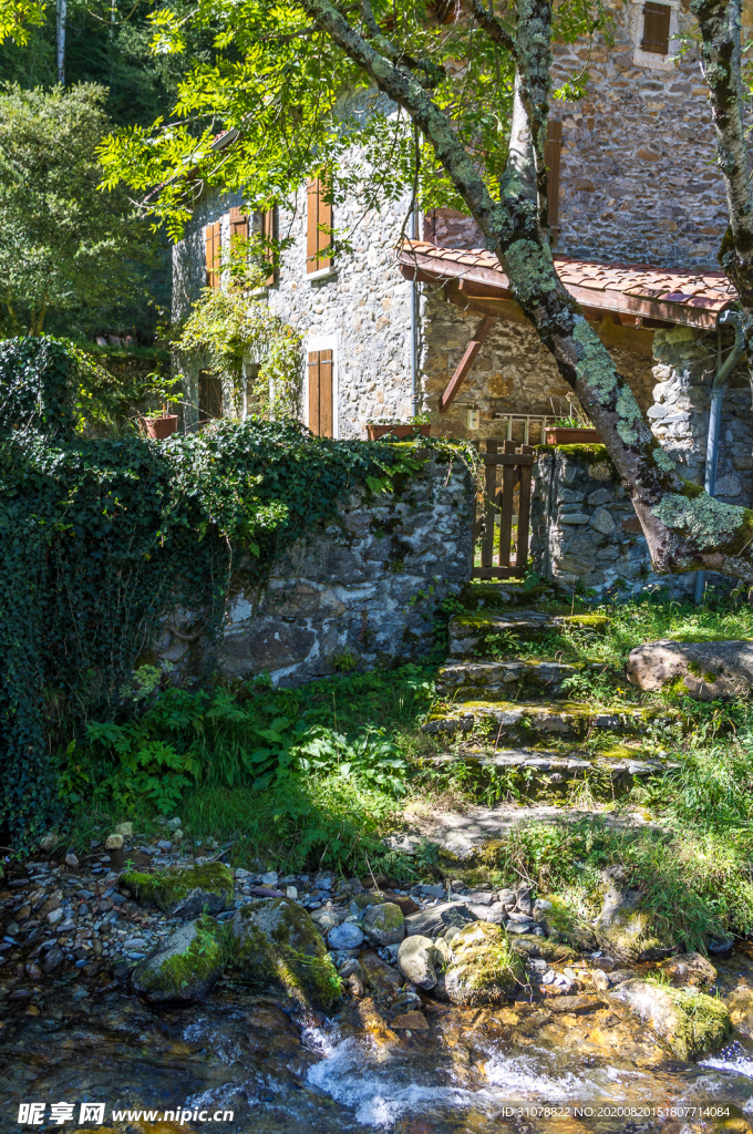 中世纪田园风景摄影图