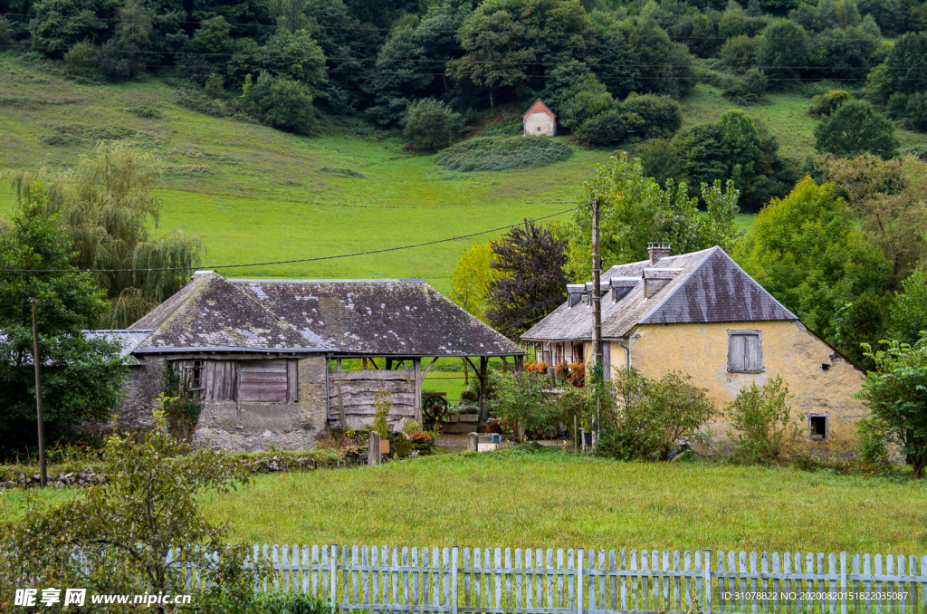 中世纪田园风景摄影图