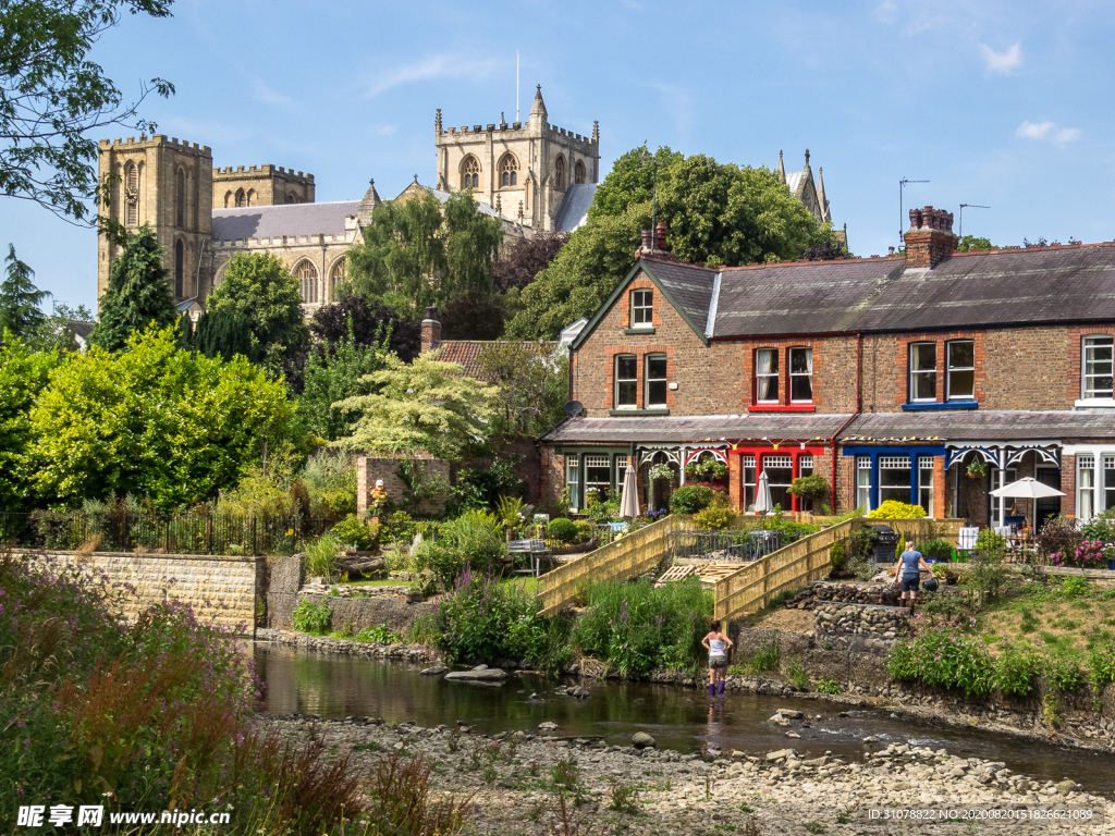 中世纪田园风景摄影图