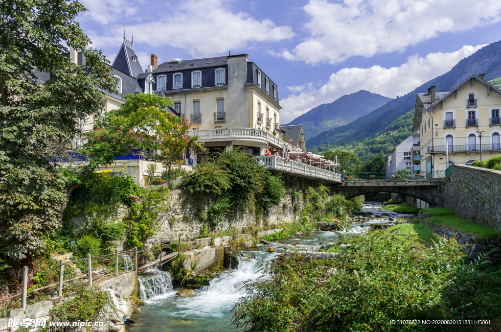 中世纪田园风景摄影图