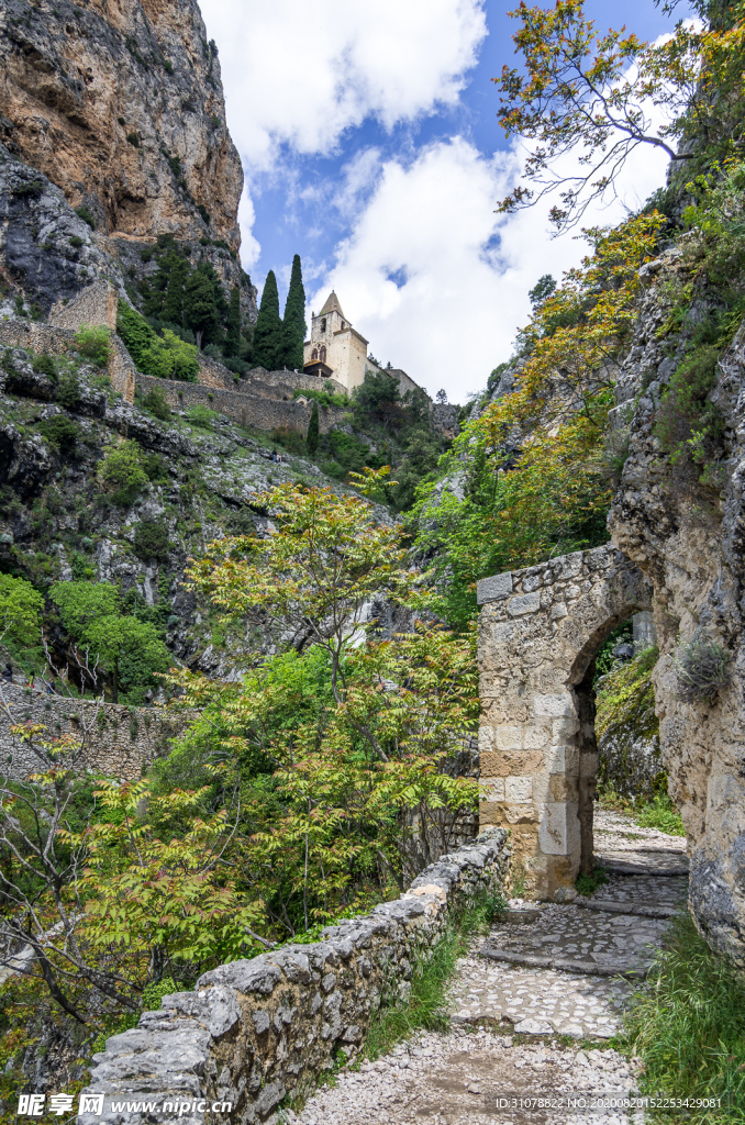 中世纪田园风景摄影图