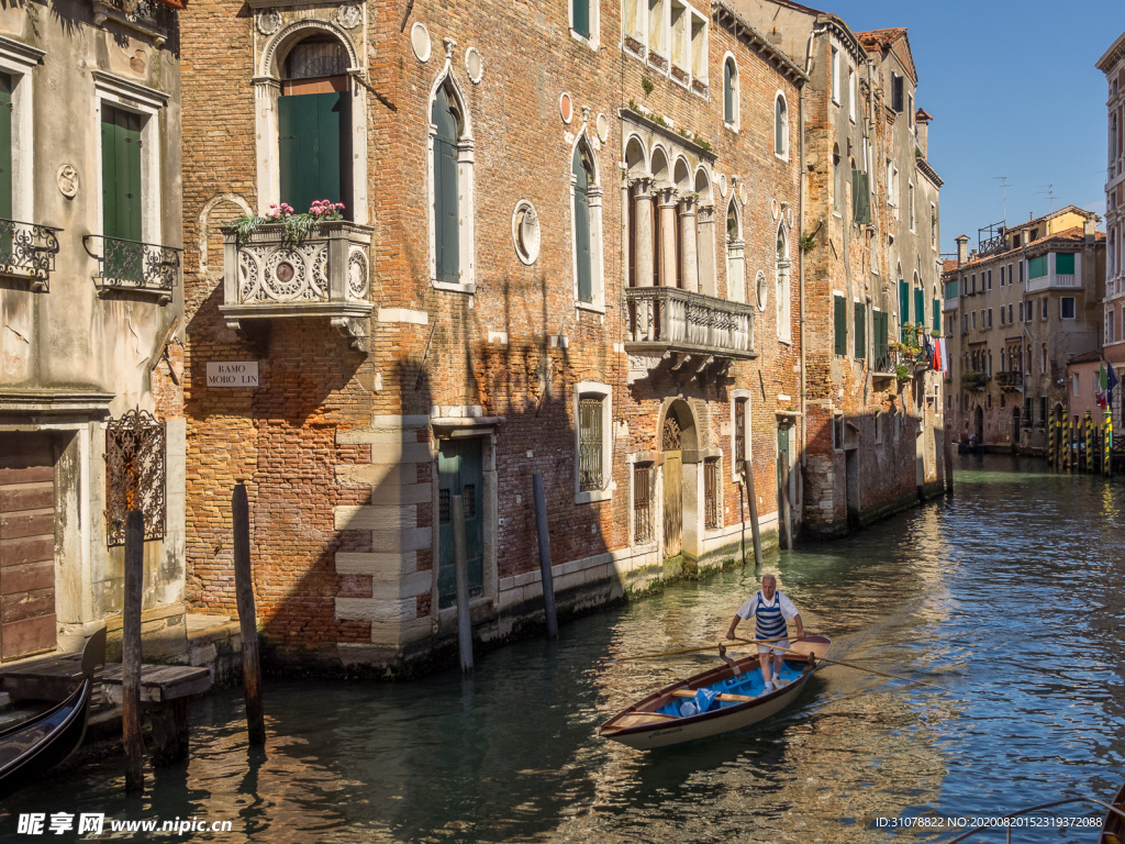 中世纪田园风景摄影图