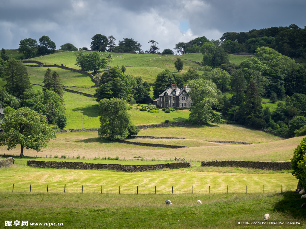中世纪田园风景摄影图