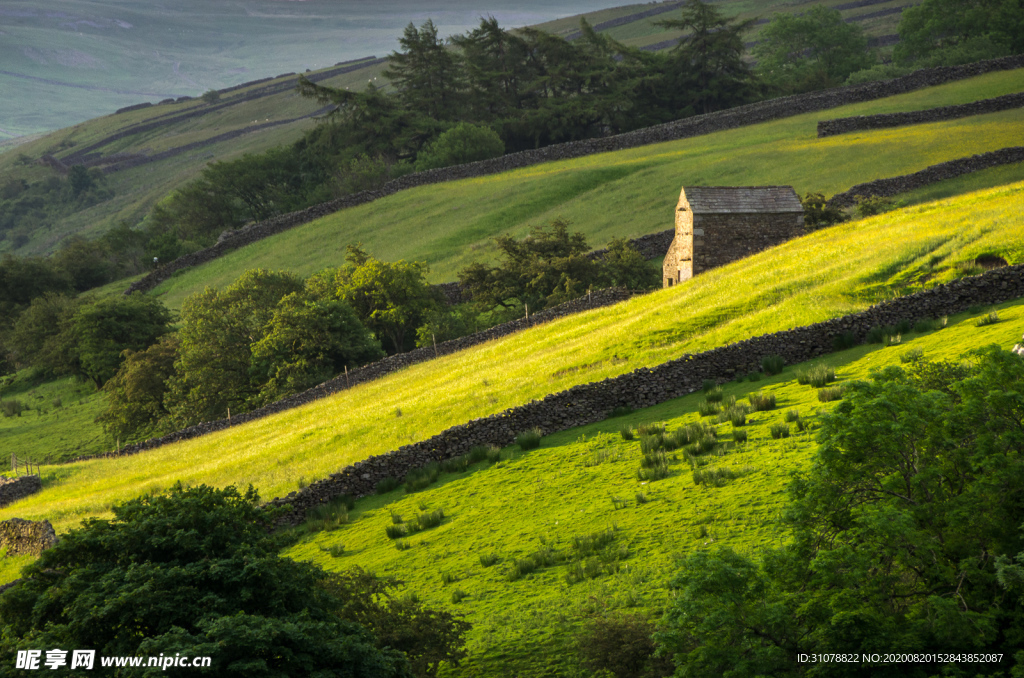 中世纪田园风景摄影图