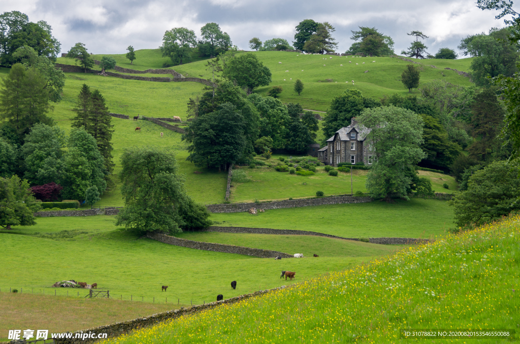 中世纪田园风景图