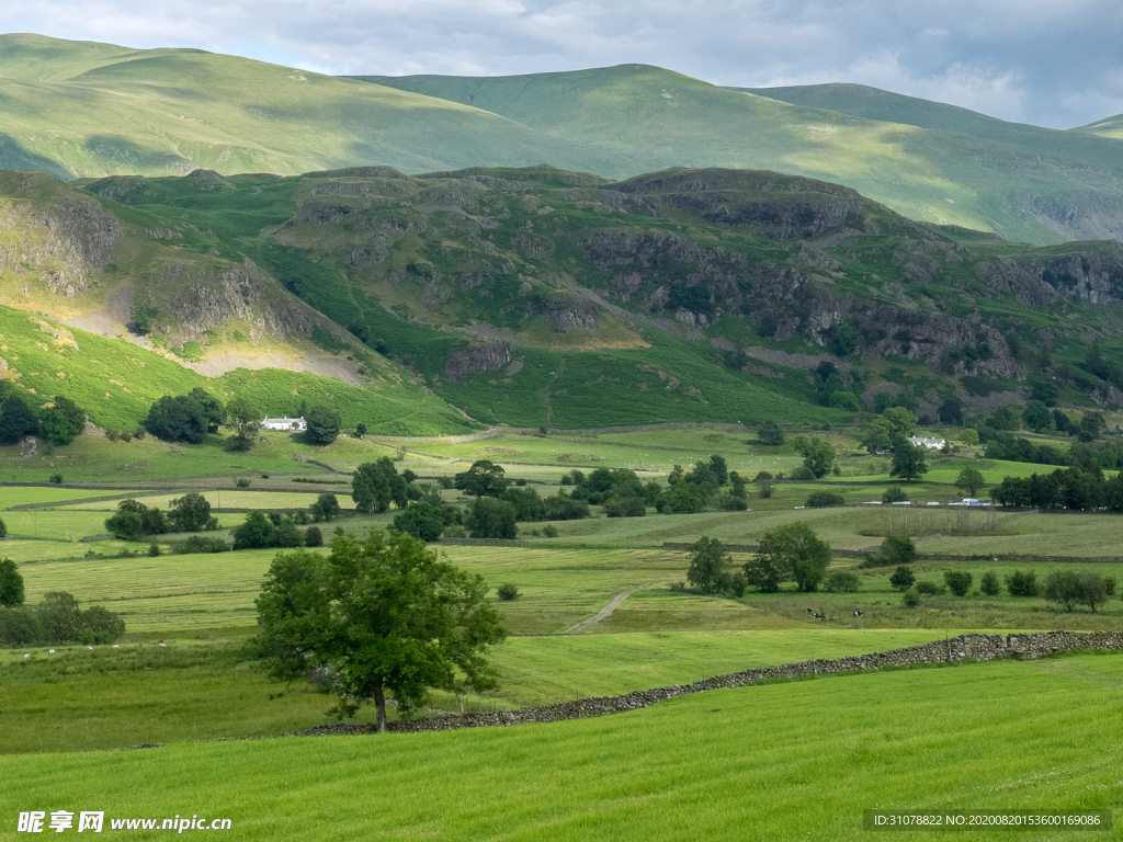 中世纪田园风景图