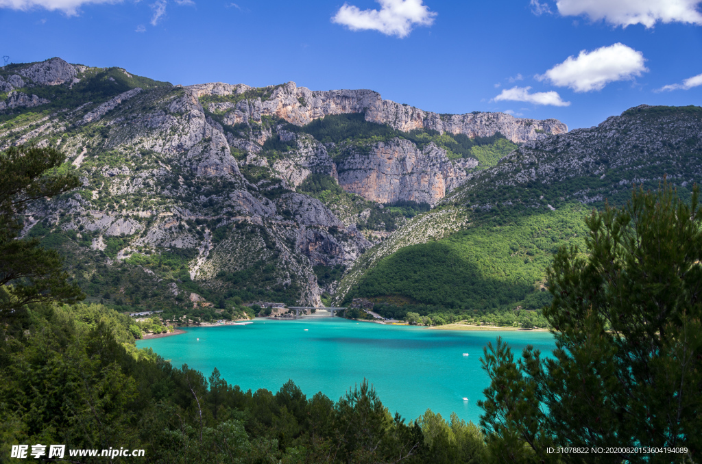 中世纪田园风景图