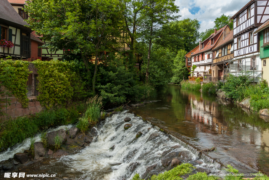 中世纪田园风景图
