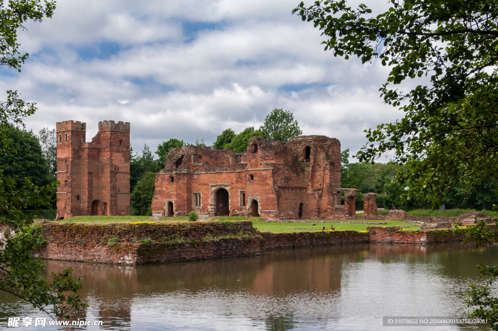 中世纪田园风景图
