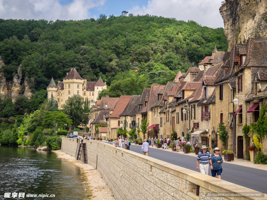 中世纪田园风景图