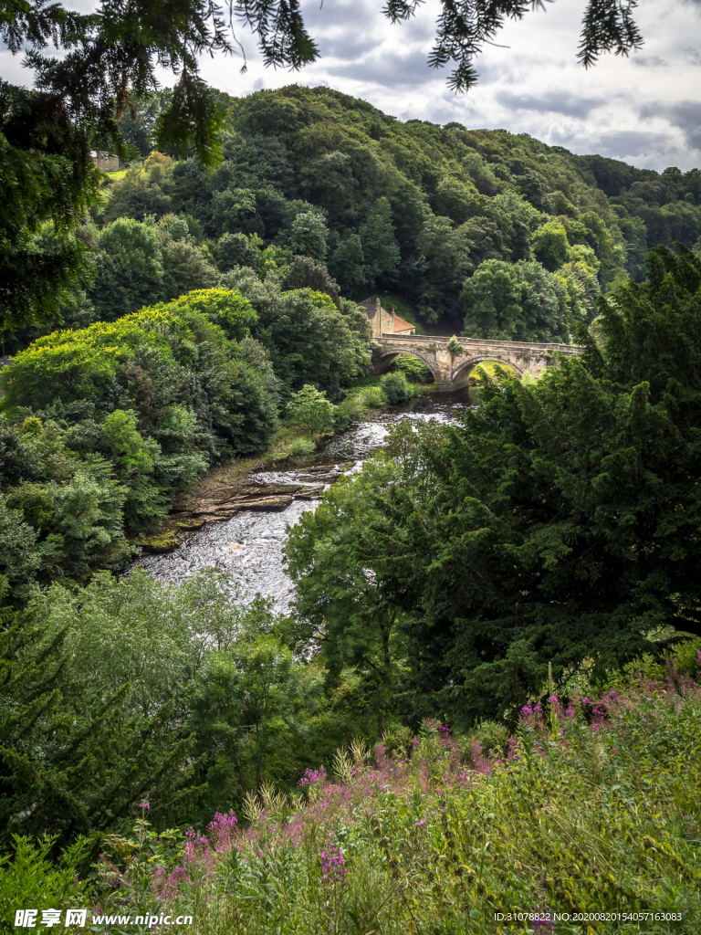 中世纪田园风景图