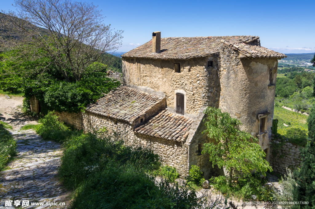 中世纪田园风景图