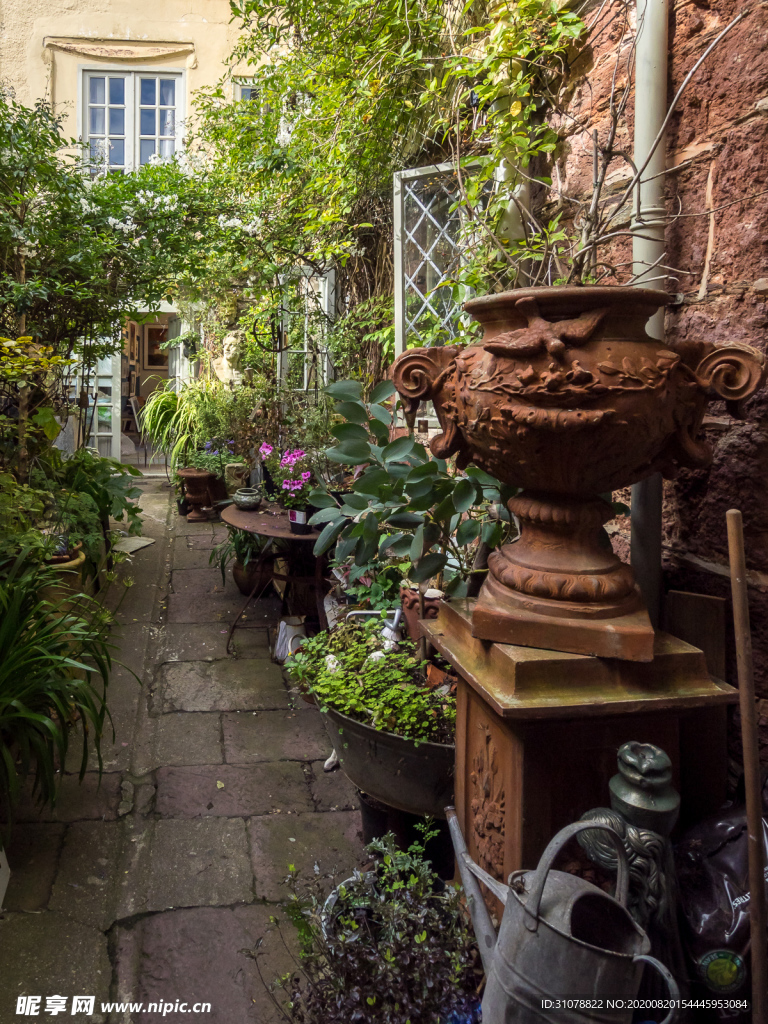 中世纪田园风景图