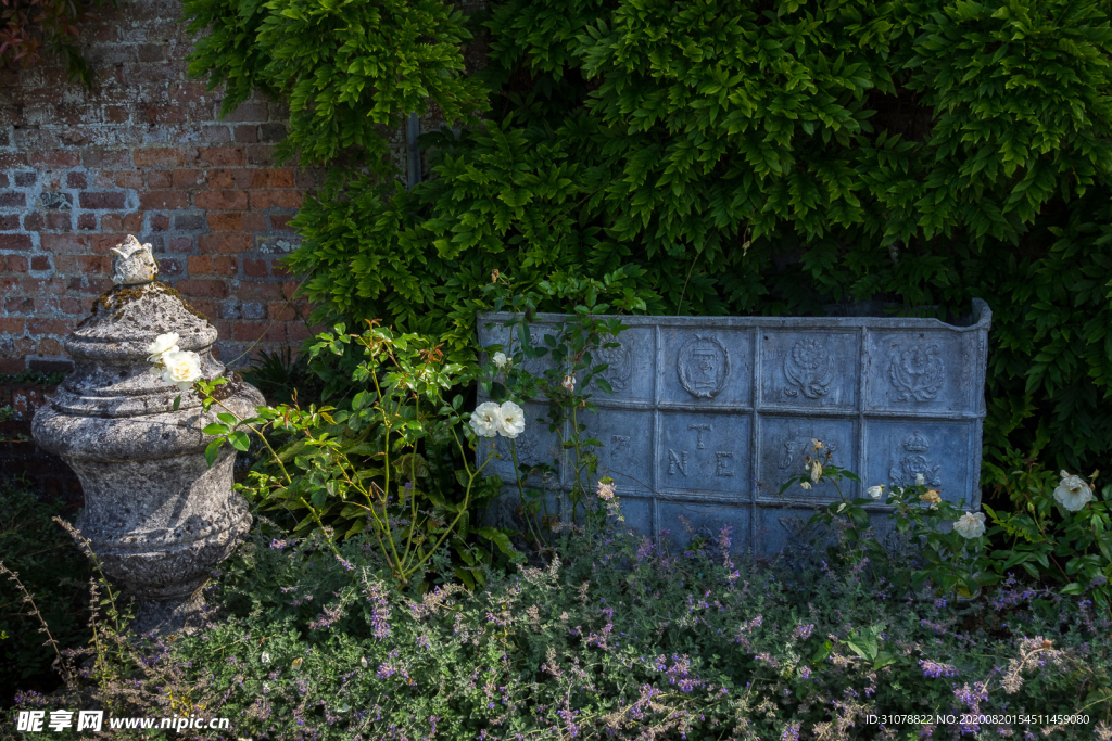 中世纪田园风景图