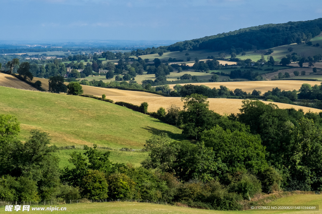 中世纪田园风景图
