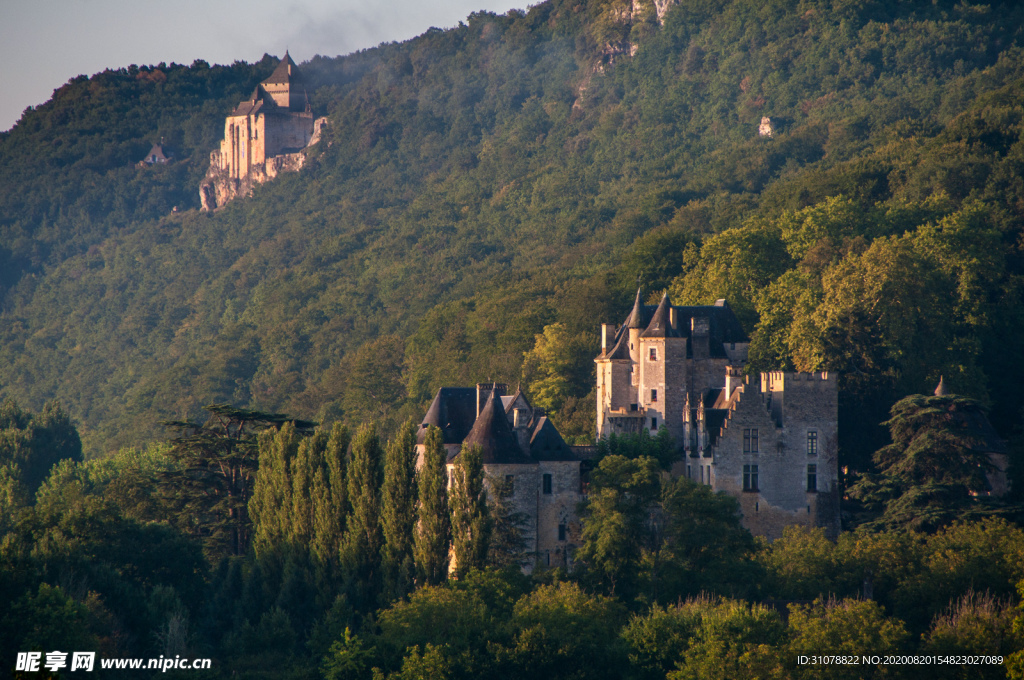 中世纪田园风景图