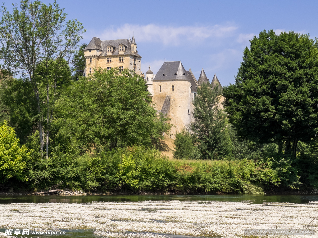中世纪田园风景图